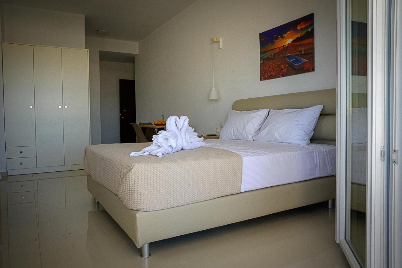 Sunsea Studios Close To The Beach Kato Gouves Extérieur photo